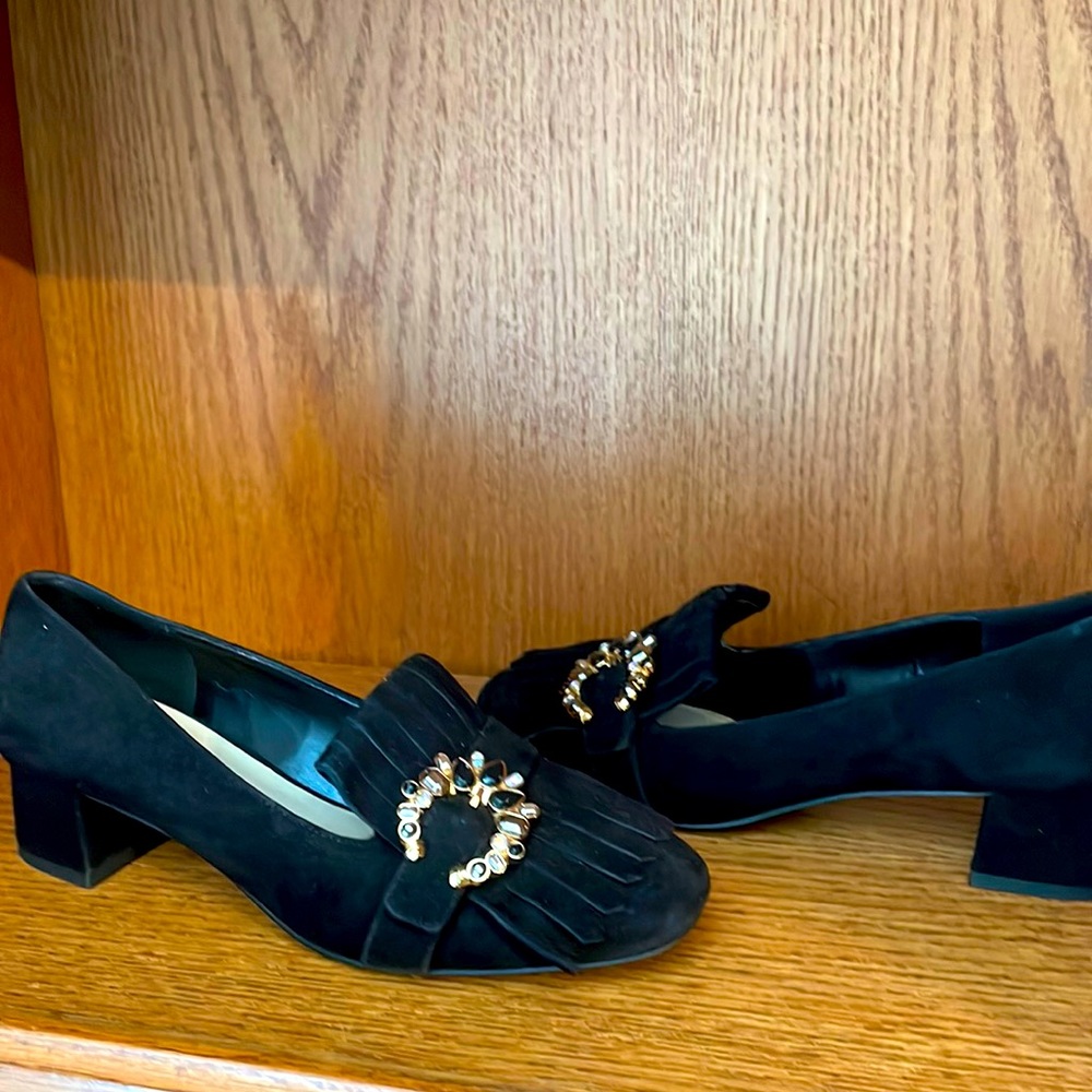 Adorable Nine West loafers in excellent condition